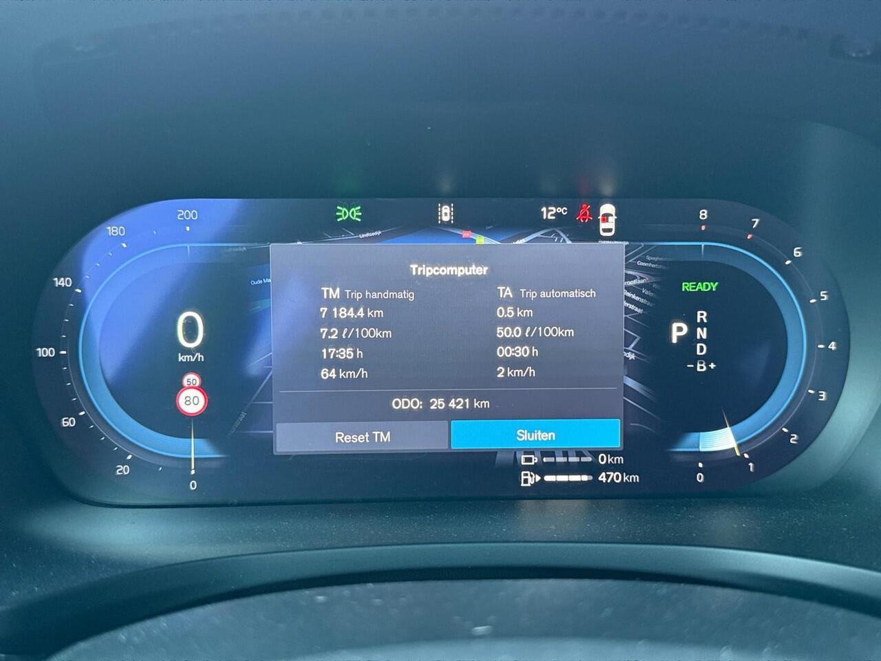 Volvo V60 2.0 T6 Plug-in hybrid AWD Plus Dark | Trekhaak | 360 graden camera | Verwarmde voorruit | Sportstoelen |