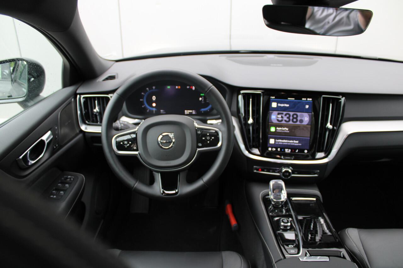 Volvo V60 T6 Plug-in hybrid AWD Plus Dark / 360° Camera / Audio Harman Kardon /
