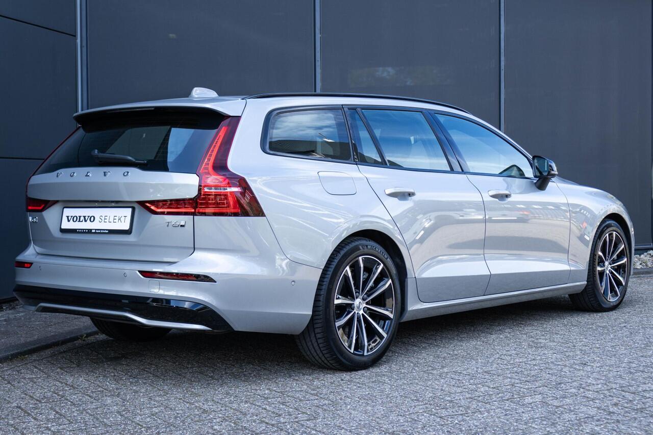 Volvo V60 2.0 T6 Plug-in hybrid AWD Plus Dark
