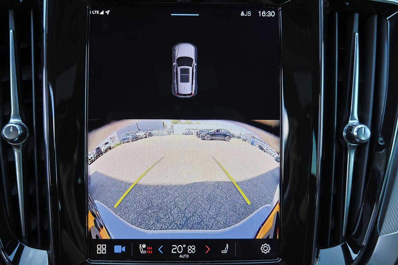 Volvo V60 B4 Essential Edition Sport - Intellisafe Assist & Surround - Parkeercamera achter- Verwarmbare voorstoelen, stuurwiel en achterbank - Parkeersensoren voor & achter - Lederen bekleding - 19' wielen