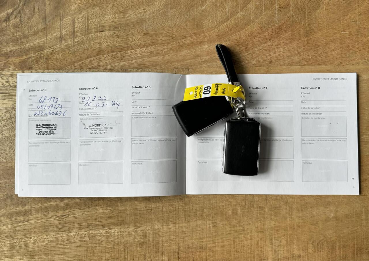 Volvo V60 2.0 T6 Twin Engine AWD R-Design Aut. | panorama | leder | navi | carplay | key-less entry |