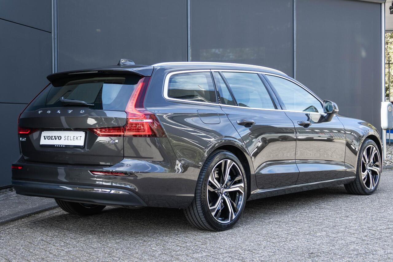 Volvo V60 T6 Plug-in hybrid AWD Plus Bright | Semi Elektrische Trekhaak | Verwarmbare voorstoelen+achterbank+stuurwiel | Keyless | Climate Pack | Elektrisch verstelbare stoelen | Adaptieve Cruise Control | Google Infotainment | Parkeercamera en sensoren rondom | El