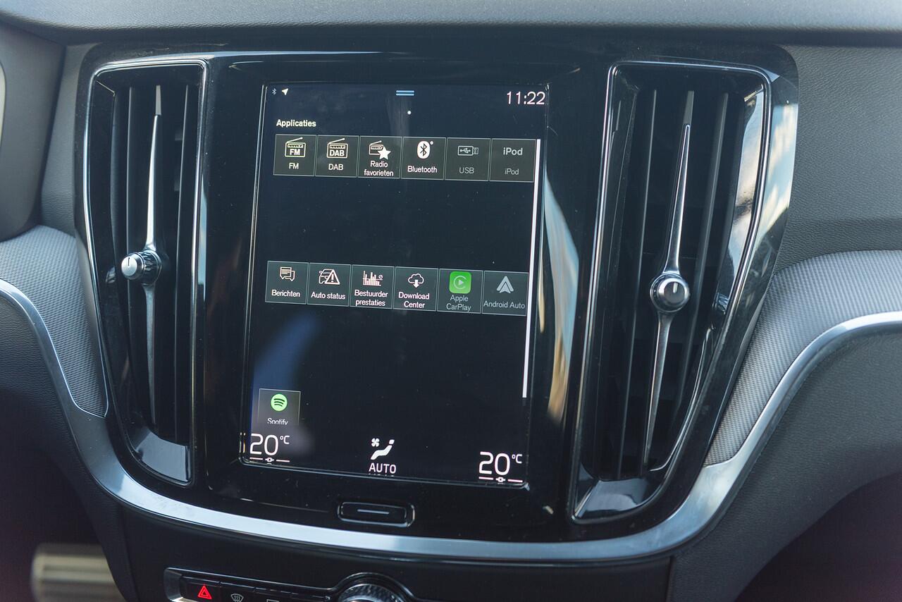 Volvo V60 T6 Aut. Plug-In Hybrid LongRange R-Design Leder Parkeercamera ACC 350pk