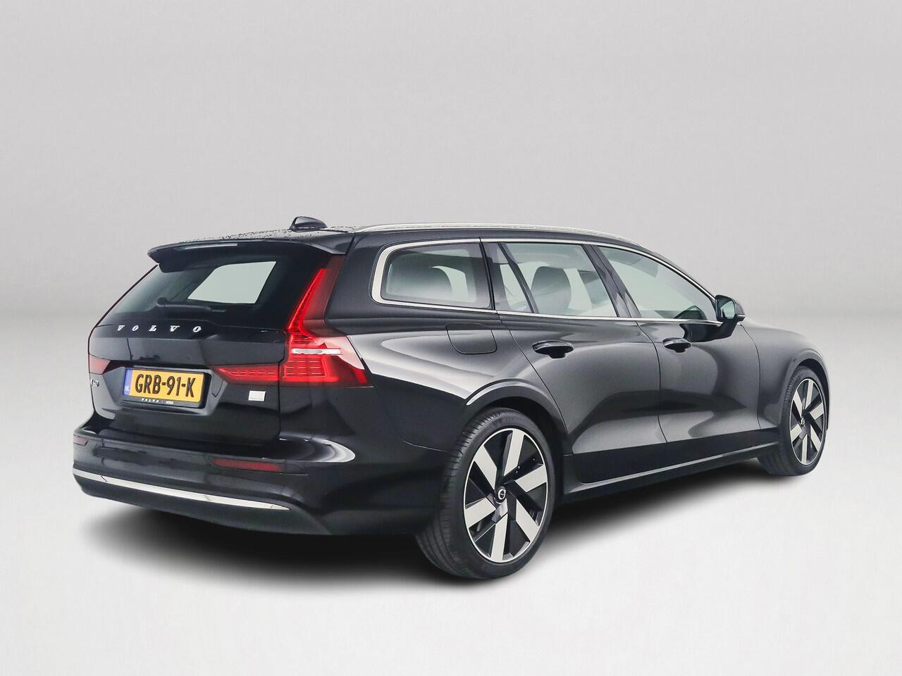 Volvo V60 T6 Aut. Recharge AWD Plus Bright | Achterbank verwarmd | Parkeercamera