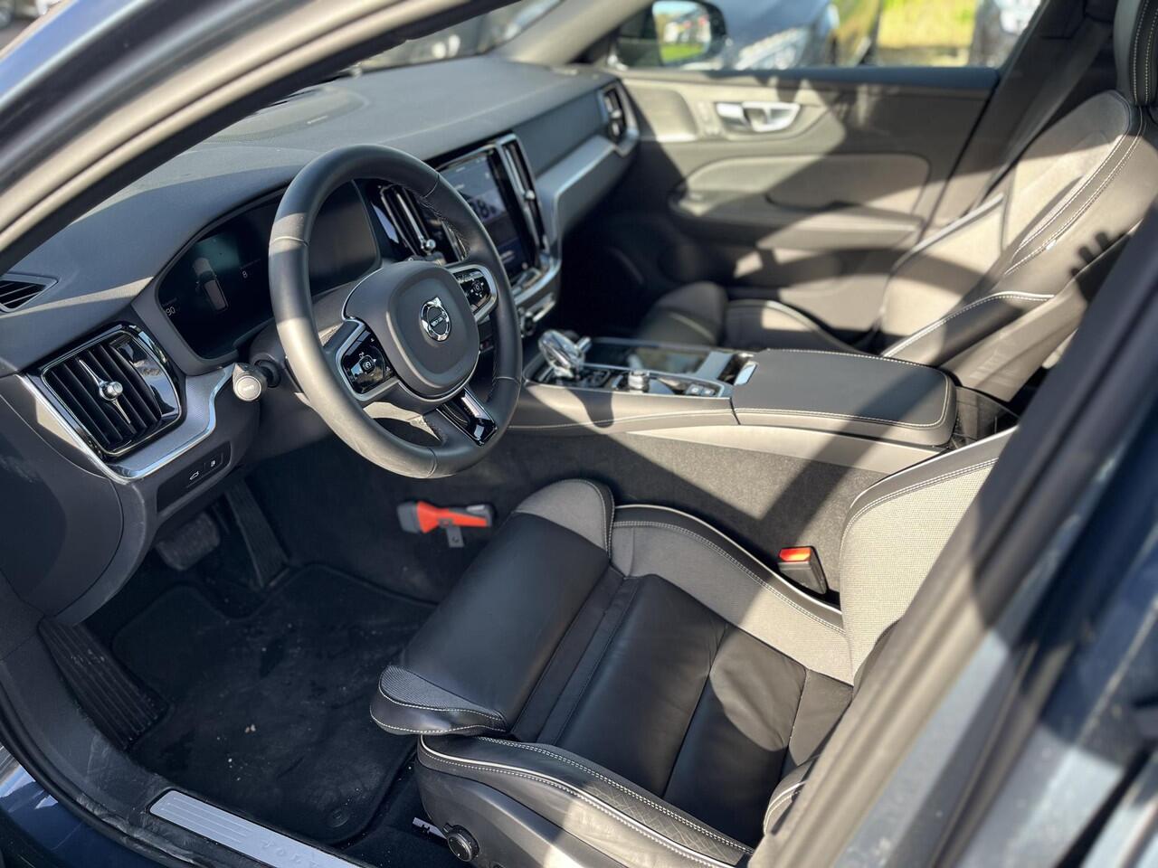 Volvo V60 T6 Plug-in hybrid AWD Plus Dark | Harman / Kardon | Memoryseats | 360 Graden Camera |