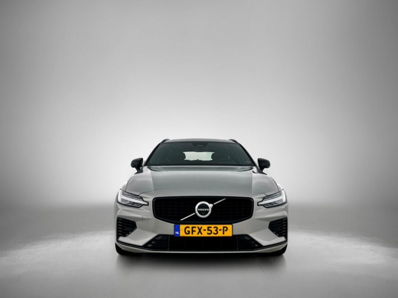 Volvo V60 2.0 T6 Plus | trekhaak | Panorama Dak | 360 Camera |