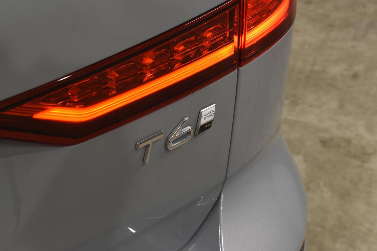 Volvo V60 T6 350PK Automaat Plug-in hybrid AWD Plus Dark / Panoramadak / Harman Kardon / 360 camera / Climate pack / Intellisafe / Trekhaak