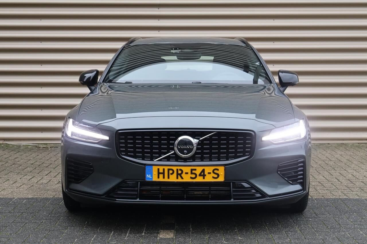 Volvo V60 T6 Plug-in hybrid AWD Plus Dark | Trekhaak elektr. | 360 camera | Harman Kardon