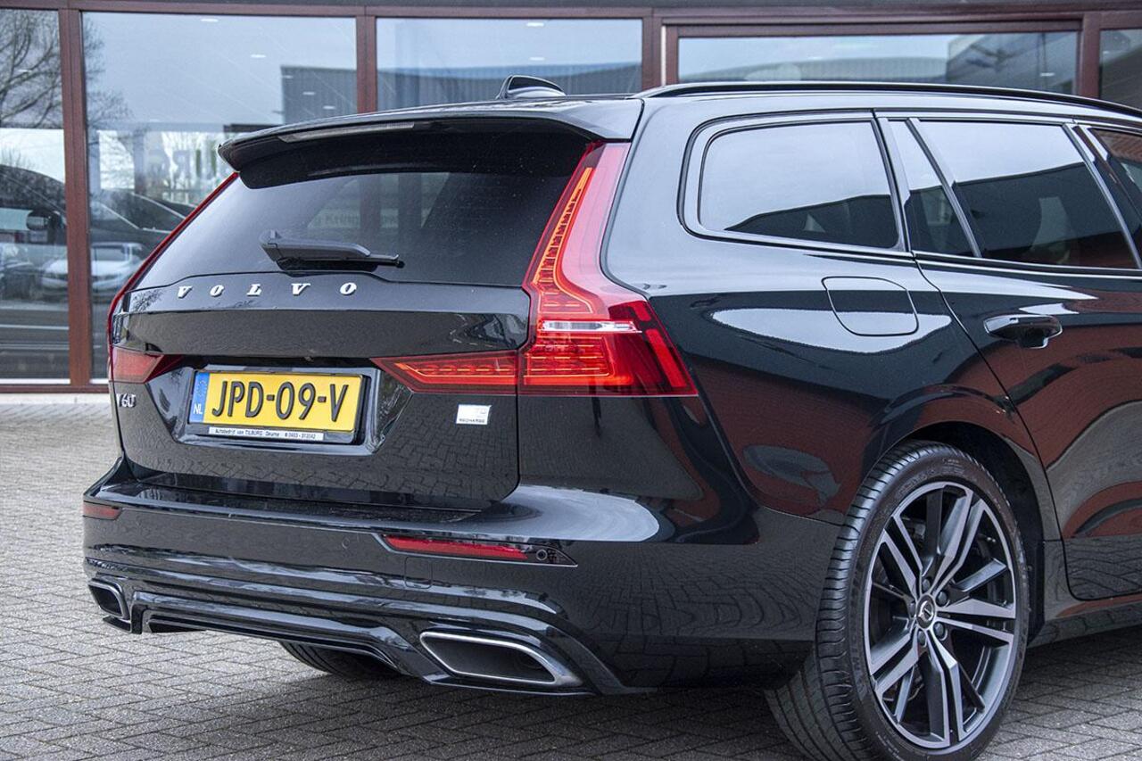 Volvo V60 2.0 T8 PIH AWD R-DESIGN / LONG RANGE
