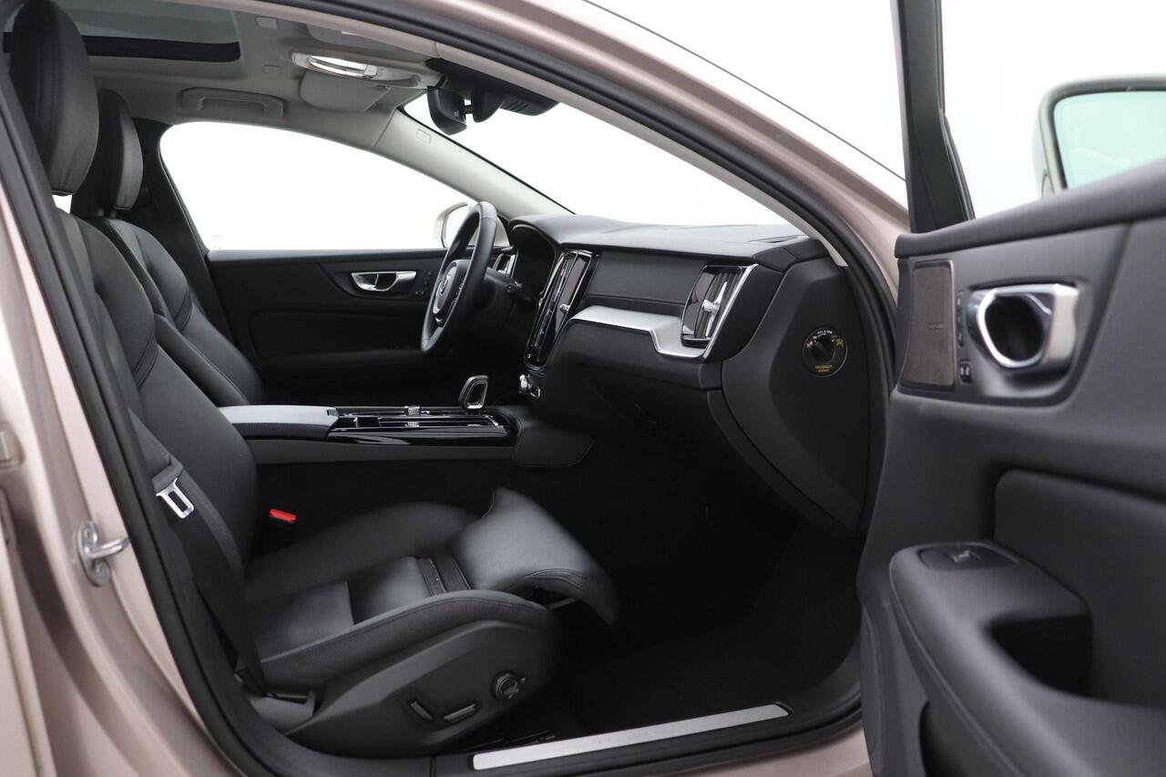 Volvo V60 T6 Plug-in hybrid Ultimate Bright | Panoramadak | Head-Up | ACC | 360° Camera | harman/kardon