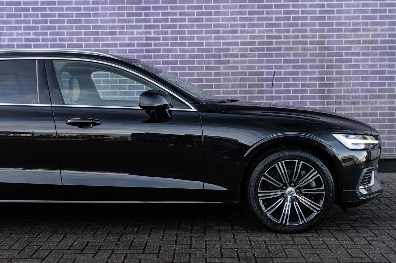 Volvo V60 T6 Twin Engine AWD Inscription | Adaptieve Cruise Control | Harman Kardon Audio | Stoelverwarming | Dodehoek Detectie | Parkeercamera |
