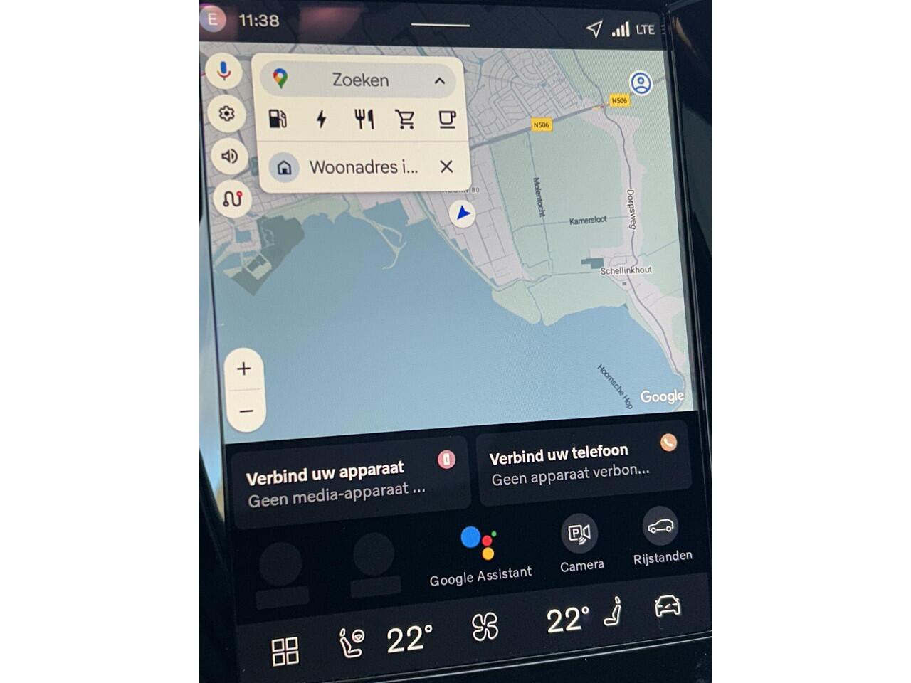 Volvo V60 2.0 T8 Plug-in hybrid AWD Plus Dark 360 camera/ Polestar tuning/ schuifdak/ head up display/ climate line/ 19 inch