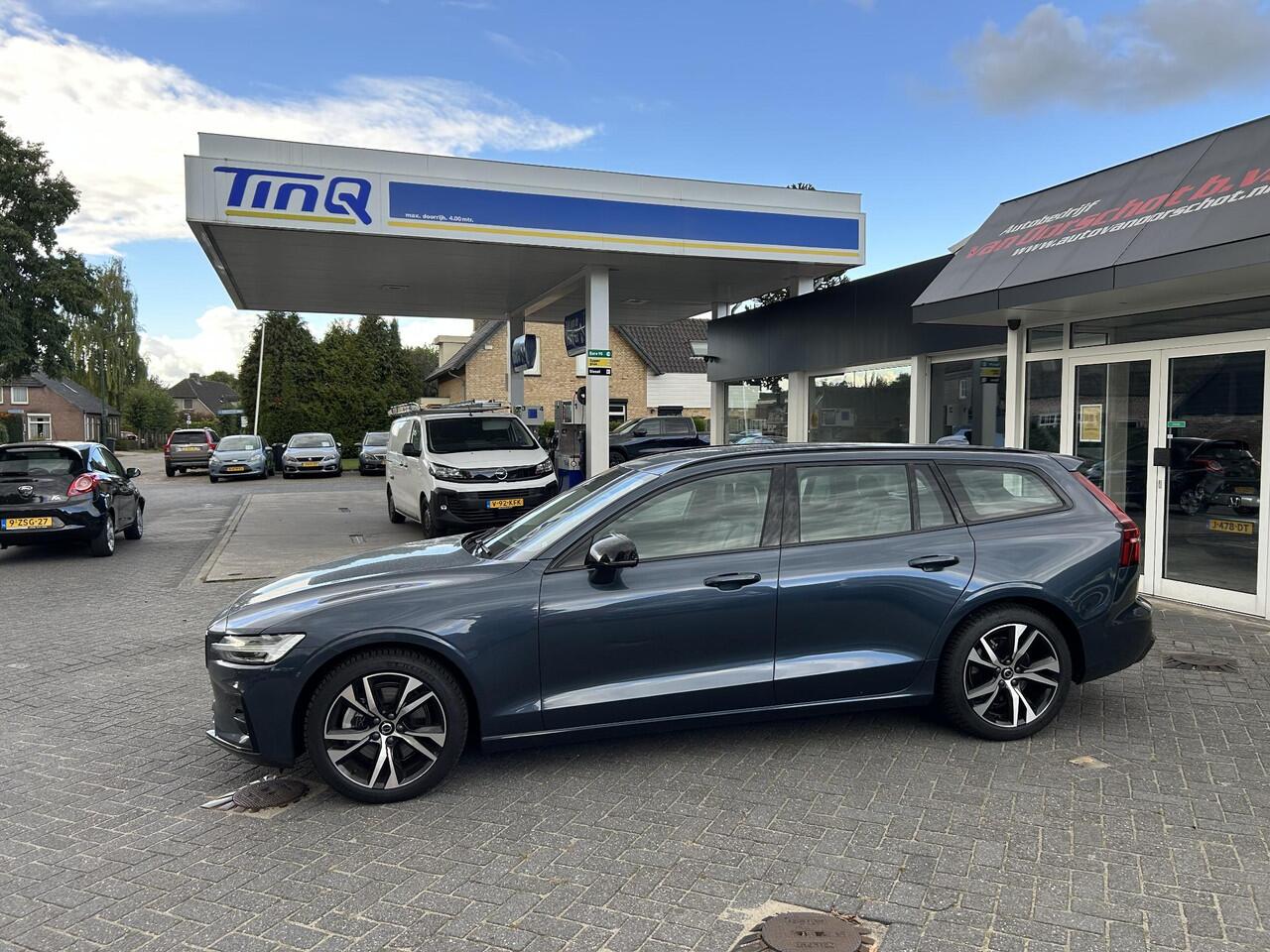 Volvo V60 2.0 B4 Ultra Dark Trekgewicht 1800 Kg