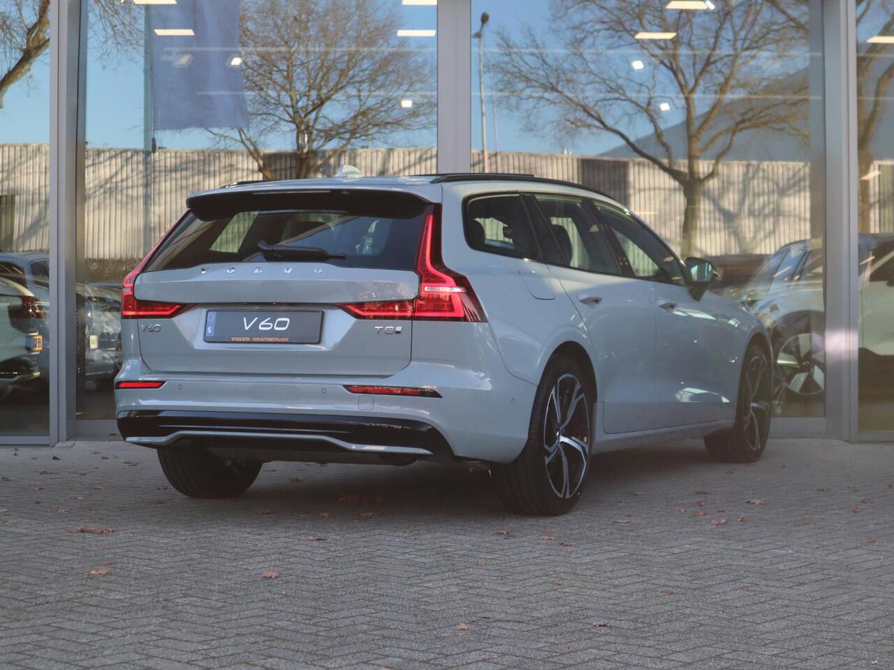 Volvo V60 2.0 T8 Plug-in hybrid AWD Ultra Perf. Ed. Dark | Uit voorraad leverbaar!| MY26!|