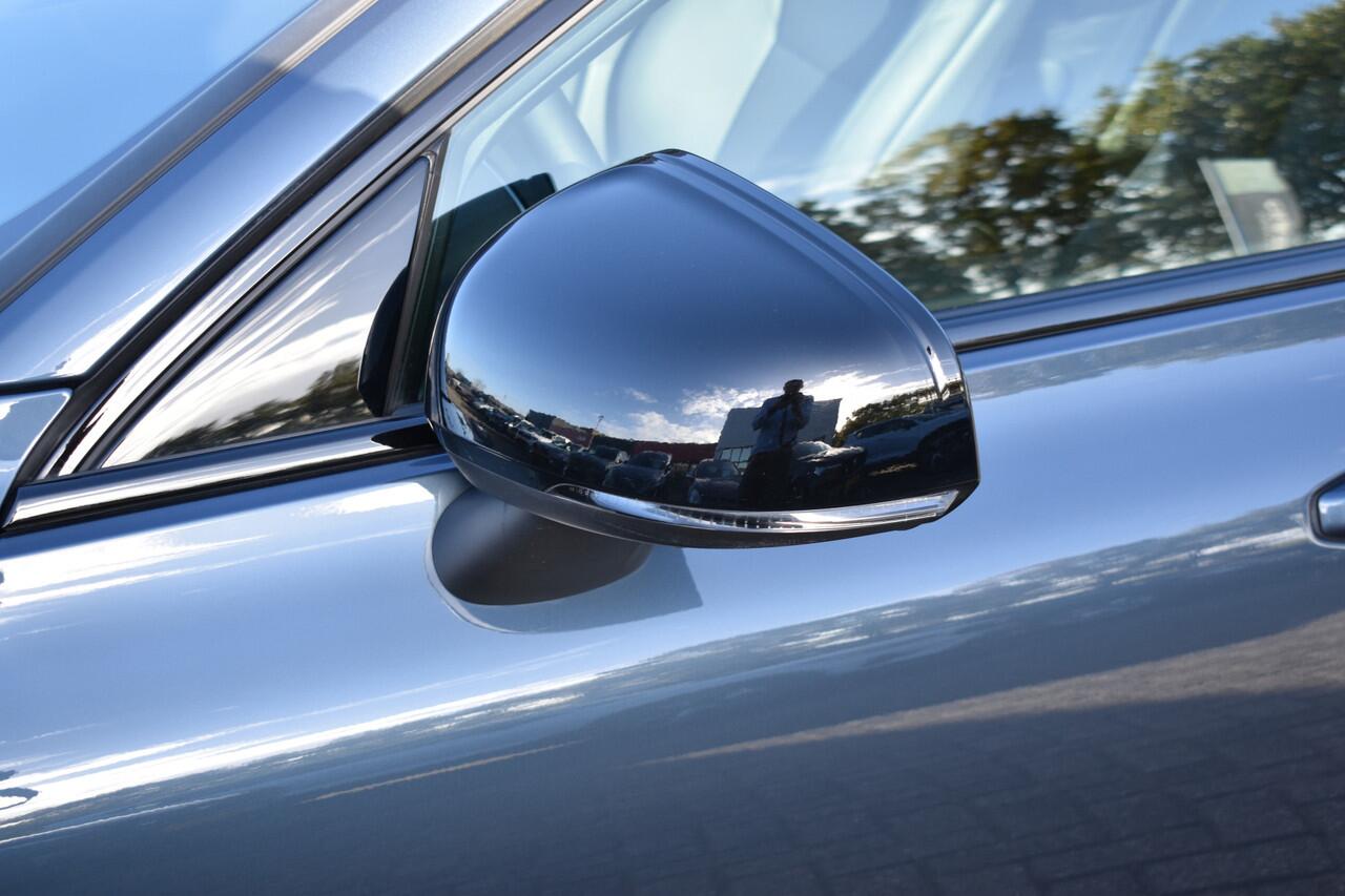 Volvo V60 T6 AWD 350PK Plug-in Hybrid Plus Dark | 360 Camera | H&K | BLIS | ACC | Stoelverwarming | Leder |