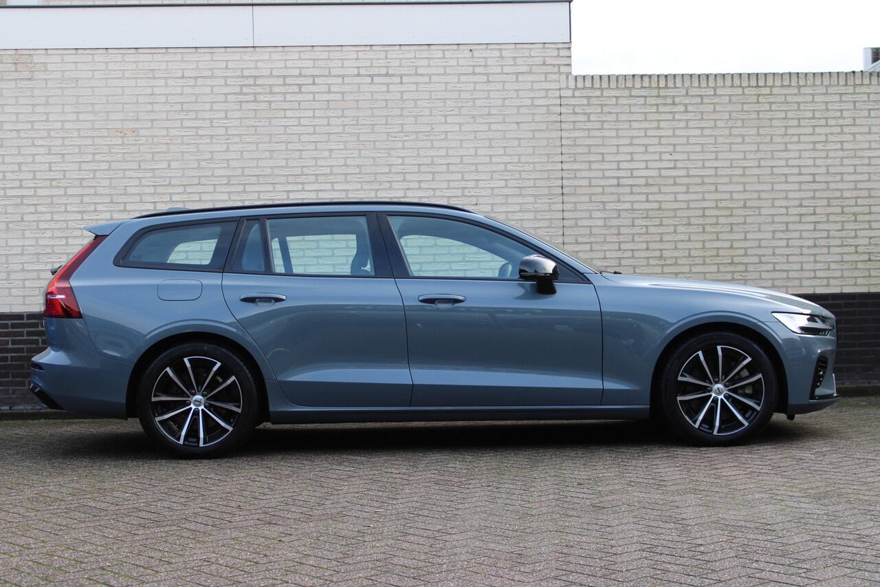 Volvo V60 2.0 T6 Plug-in hybrid AWD Plus Dark Trekhaak Actie | Camera | Elektrische achterklep | Leder | Memory
