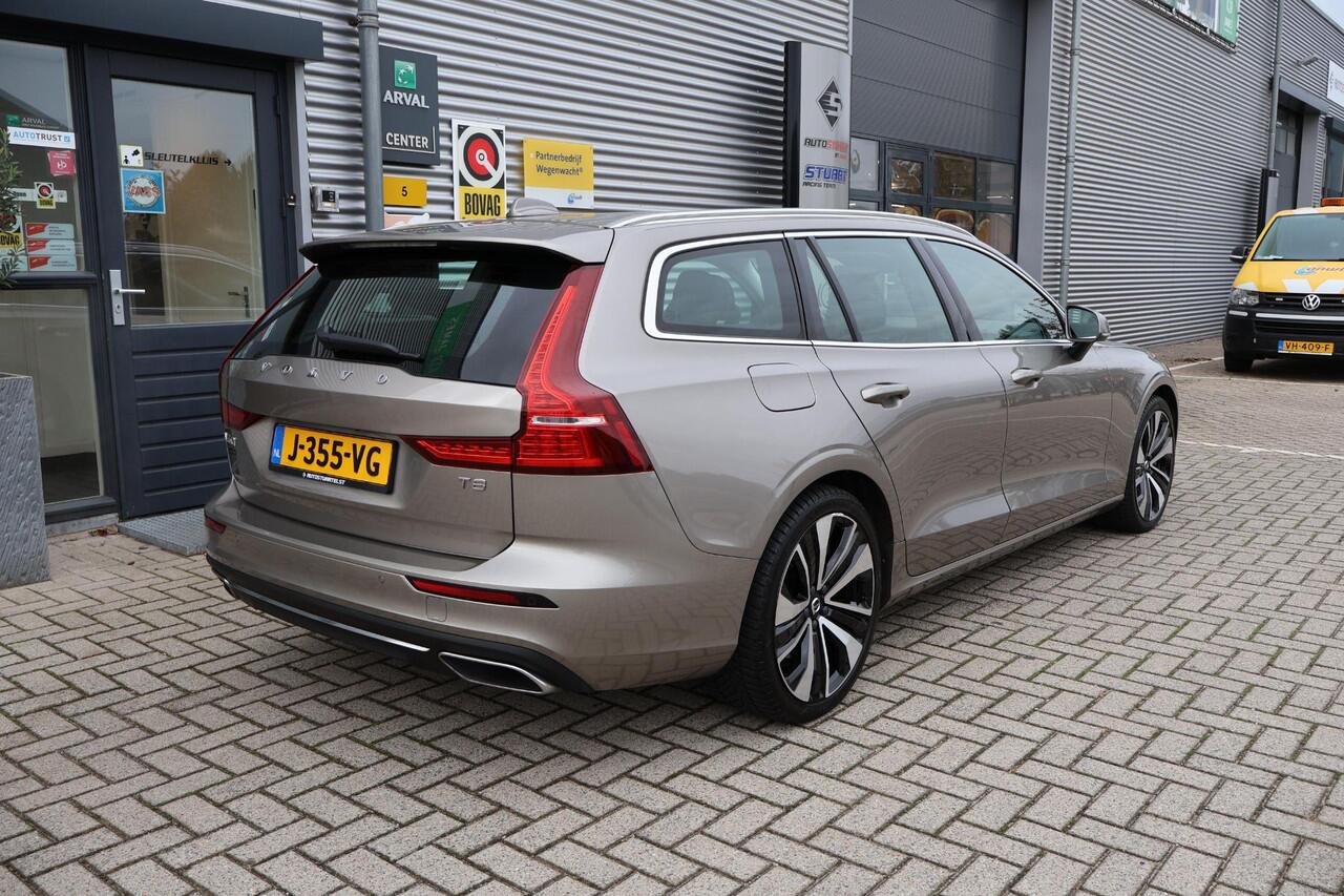 Volvo V60 2.0 T8 Recharge Business Pro 1e Eigenaar | NL-Auto | Volledig Onderh | BTW | 390PK | AWD | Elek Stoel+klep | Stoel/Stuur Verwarming | Camera | Ad Cruise | Climate | Full Led | Keyless | Navi | PDC | Start/Stop | 1 Laadkabel