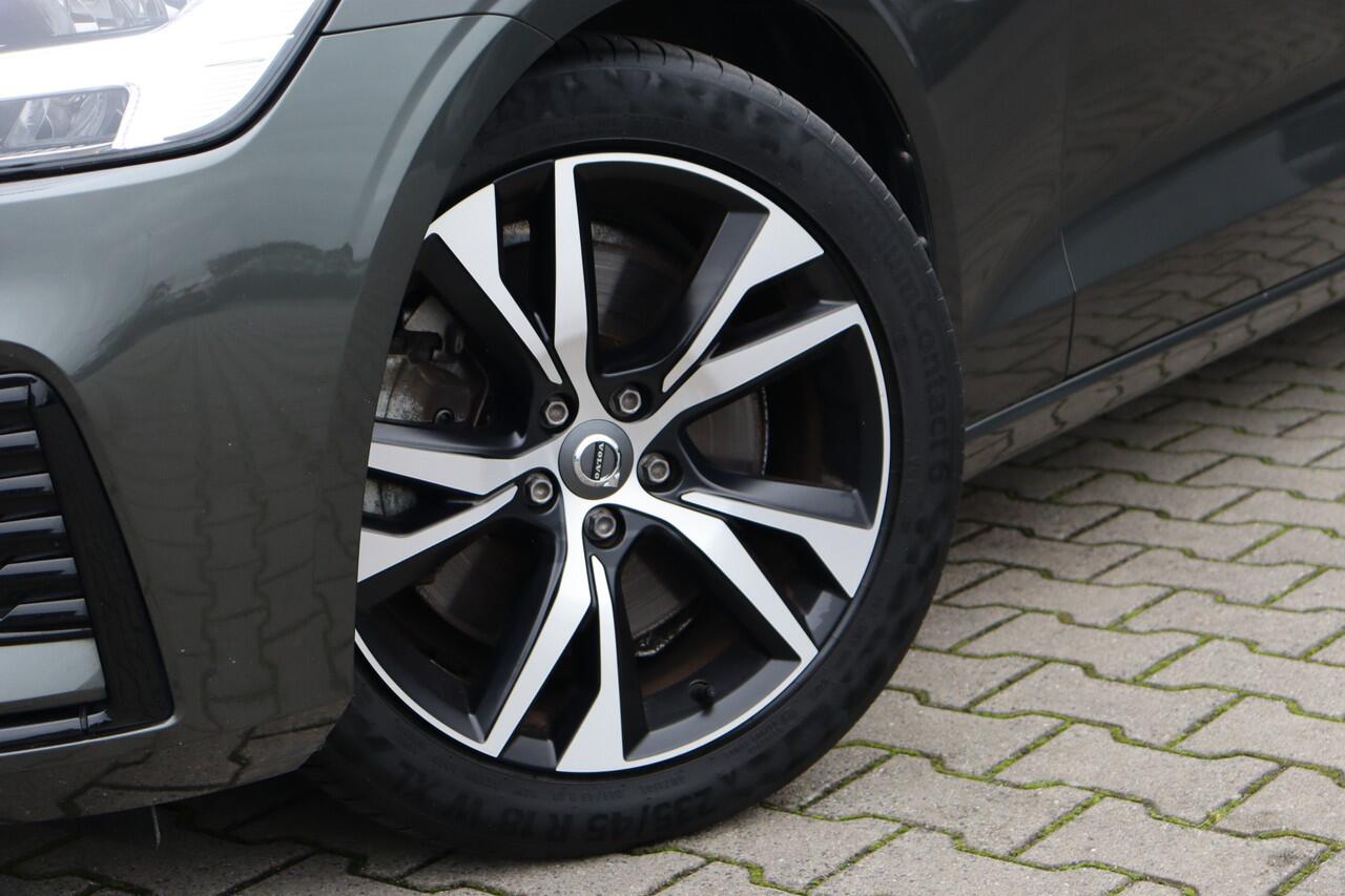 Volvo V60 2.0 T6 Twin Engine AWD R-Design | Pano | Camera | H/K | Memory |