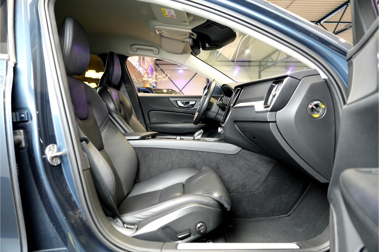 Volvo V60 2.0 B4 MHEV 145kW/197pk Aut8 Inscription ADAPT.CRUISE + NAVI SENSUS + DRIVE MODES + PILOT ASSIST + AFN.TREKHAAK + CAMERA + BLIS + LANE ASSIST + STOELVERWARMING + KEYLESS ENTRY&GO + MATRIX LED + PARKSENSOREN V&A + 18" LM-VELGEN!!