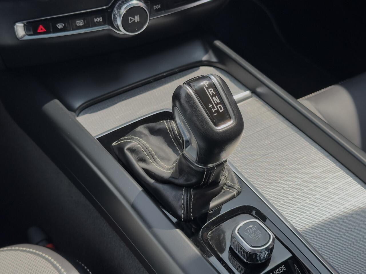 Volvo V60 2.0 T5 ACTIE! BETAAL NU 50% 14950 DE REST IN 2JR RENTEVRIJ FINANCIEREN