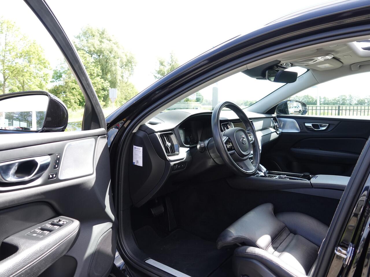 Volvo V60 2.0 T8 Recharge AWD Inscription BOWERS & WILKINS | HUD | 360° CAM | PANO | MEMORY