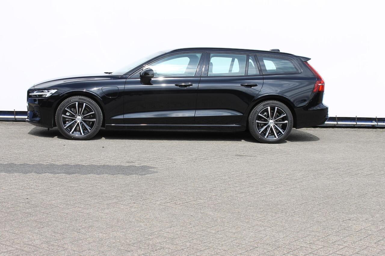 Volvo V60 T6 350PK Automaat Plug-in hybrid AWD Plus Dark Long Range / Google infotainment / Cruise Control / Lederen bekleding / Keyless entry / Elektrisch bedienbare voorstoelen met geheugen / Verwarmbare voorstoelen