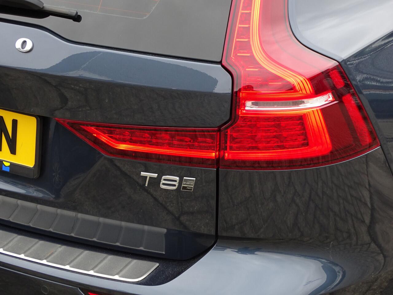 Volvo V60 2.0 T8 Twin Engine AWD Inscription | Trekhaak | Stuurverwarming