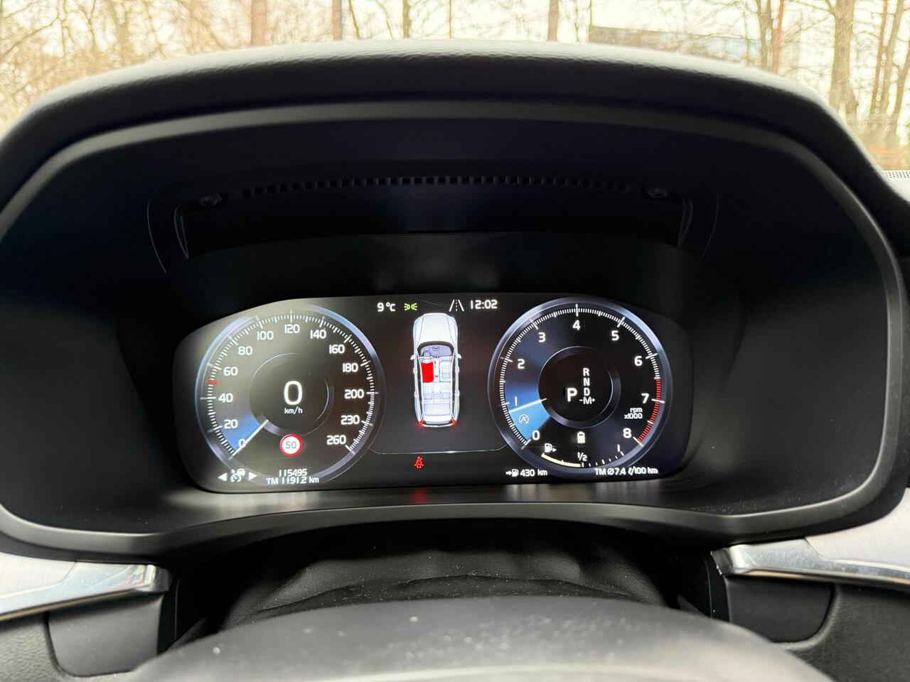 Volvo V60 2.0 B3 Business Pro Panodak | HK | 360°