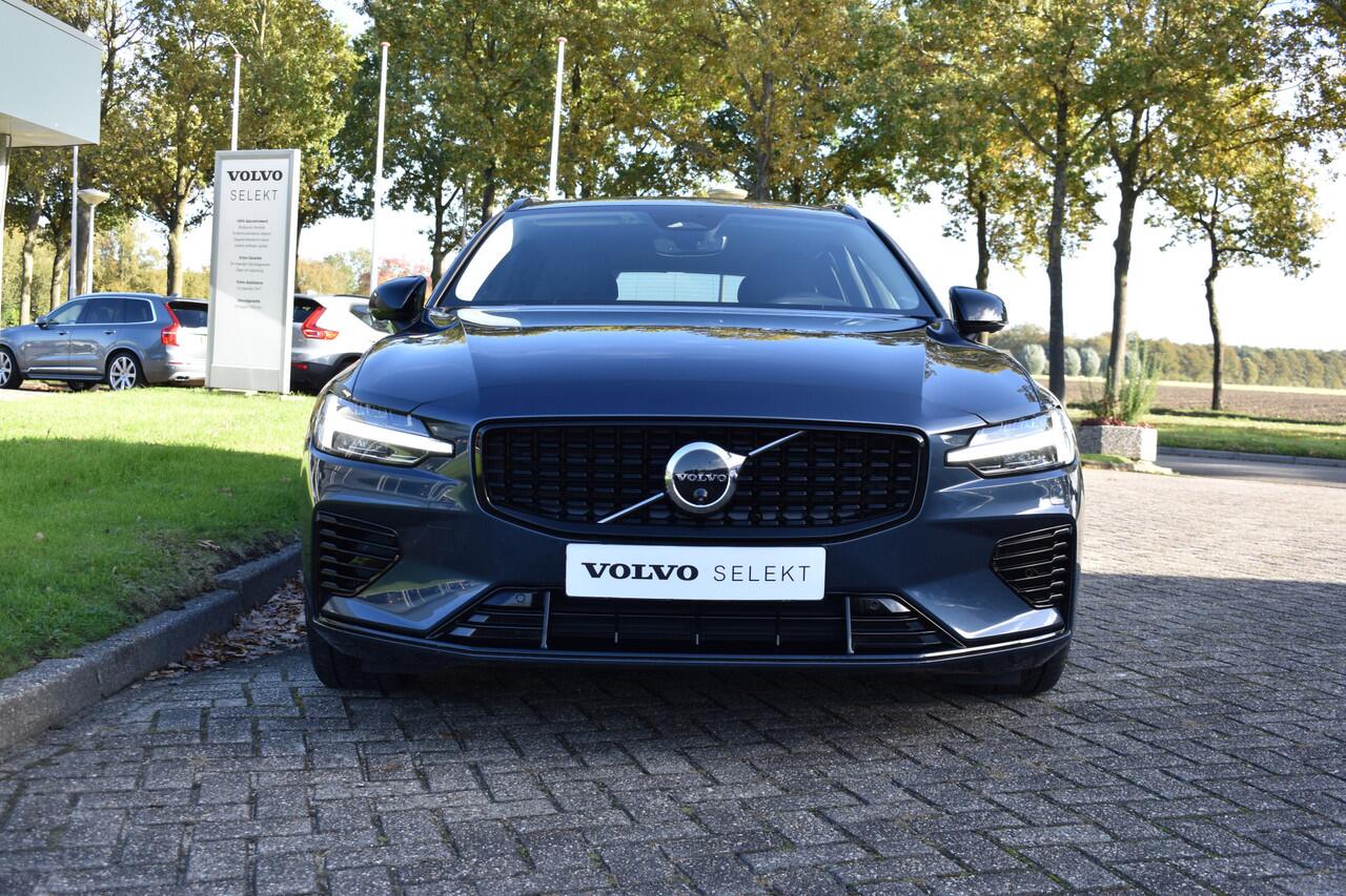 Volvo V60 T6 AWD 350PK Plug-in Hybrid Plus Dark | 360 Camera | H&K | BLIS | ACC | Stoelverwarming | Leder |