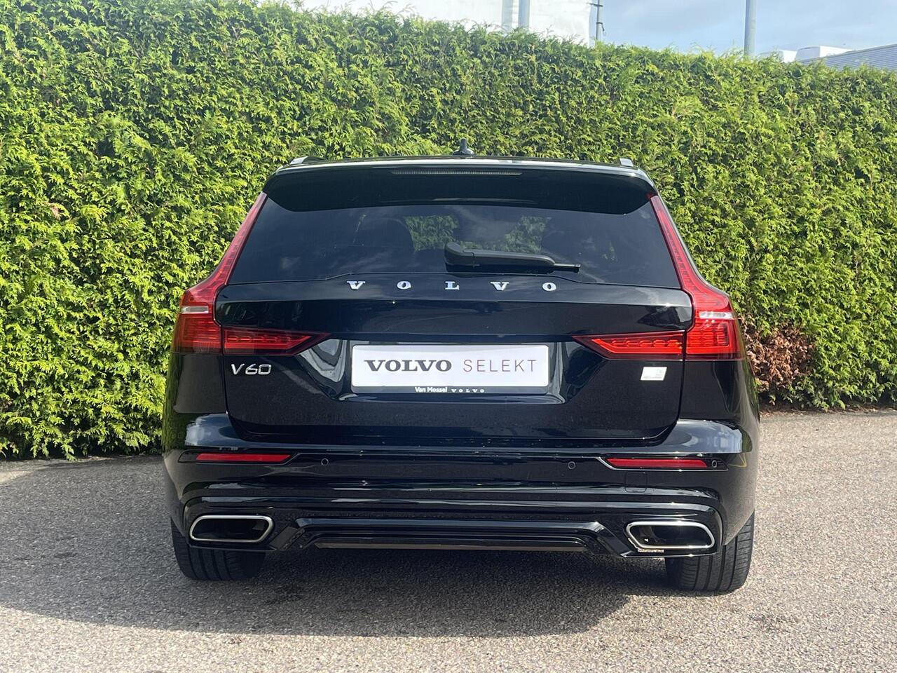 Volvo V60 T6 Recharge AWD R-Design | Pilot Assist | Trekhaak | Harman & Kardon | Camera | CarPlay