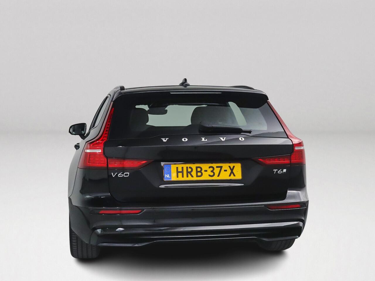 Volvo V60 T6 Plug-in hybrid AWD Plus Dark | 360° camera | Harman Kardon | Stoel- en Stuurverwarming | Trekhaak