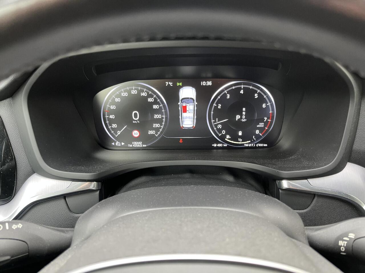 Volvo V60 2.0 B3 Business Pro | NL Auto/2e Eig./Leder/Navi/Panodak/El.Trekhaak/19"/Adapt.Cruise/Apple CarPlay-Android Auto