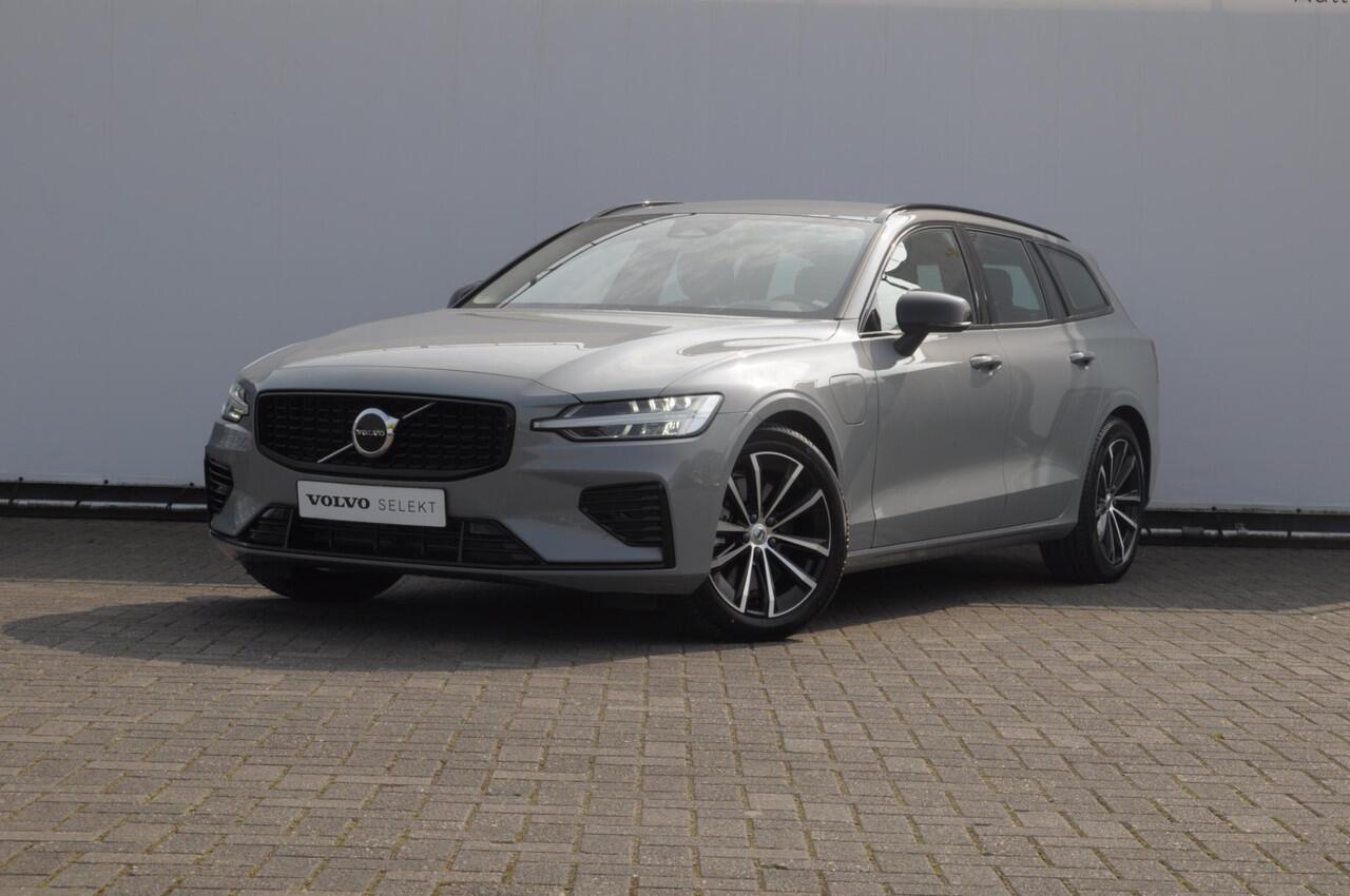 Volvo V60 T6 350PK Automaat Plus Dark / cruise control / Apple carplay / Elektrische stoelen met geheugen / Parkeersensoren met camera / Elektrische achterklep