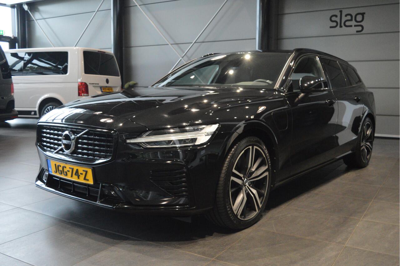 Volvo V60 2.0 T8 Plug-in hybrid AWD Plus Dark harman kardon 19 inch !!