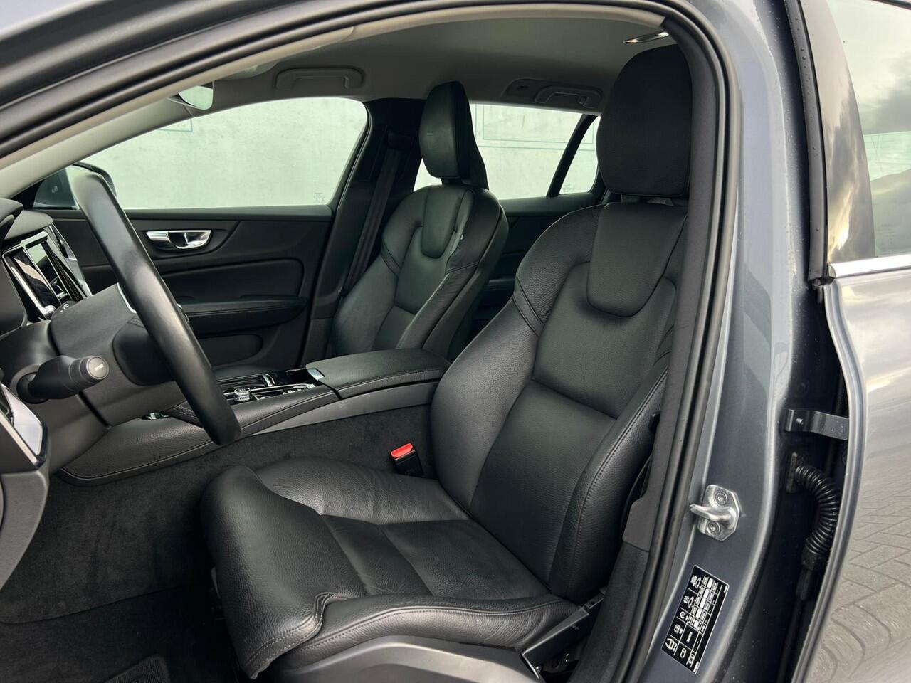 Volvo V60 2.0 T6 Recharge AWD Business Pro NL-AUTO | LEDER | CAMERA | STUURWIEL VERW | STOELVERW |