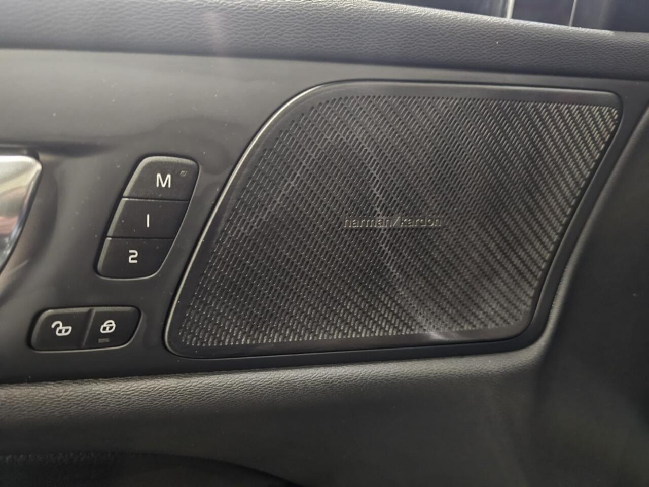 Volvo V60 2.0 T6 AWD | Inscription | Trekhaak | H&K | Schuifdak