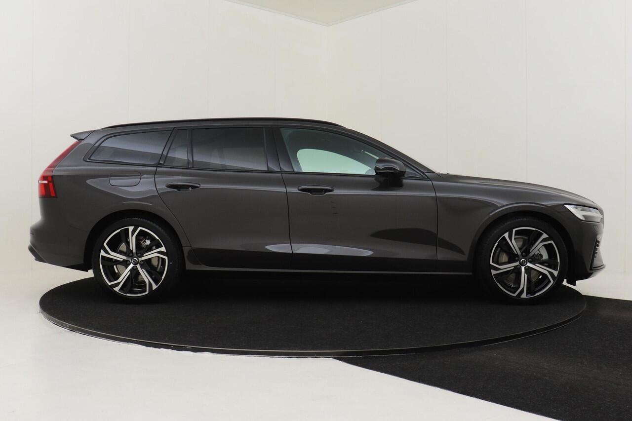 Volvo V60 T6 RECHARGE AWD ULTRA DARK -PANO.DAK|HARMAN/KARDON|360°CAM|ELEK.STOELEN|19"|HEAD-UP DISP.