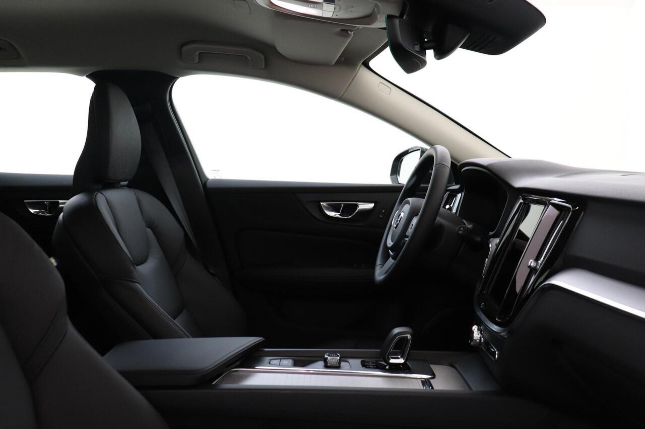 Volvo V60 B3 (M-HYBRID) ESSENTIAL -LEDER|ADAP.CRUISE|BLIS|CLIMATE|18"|CAMERA