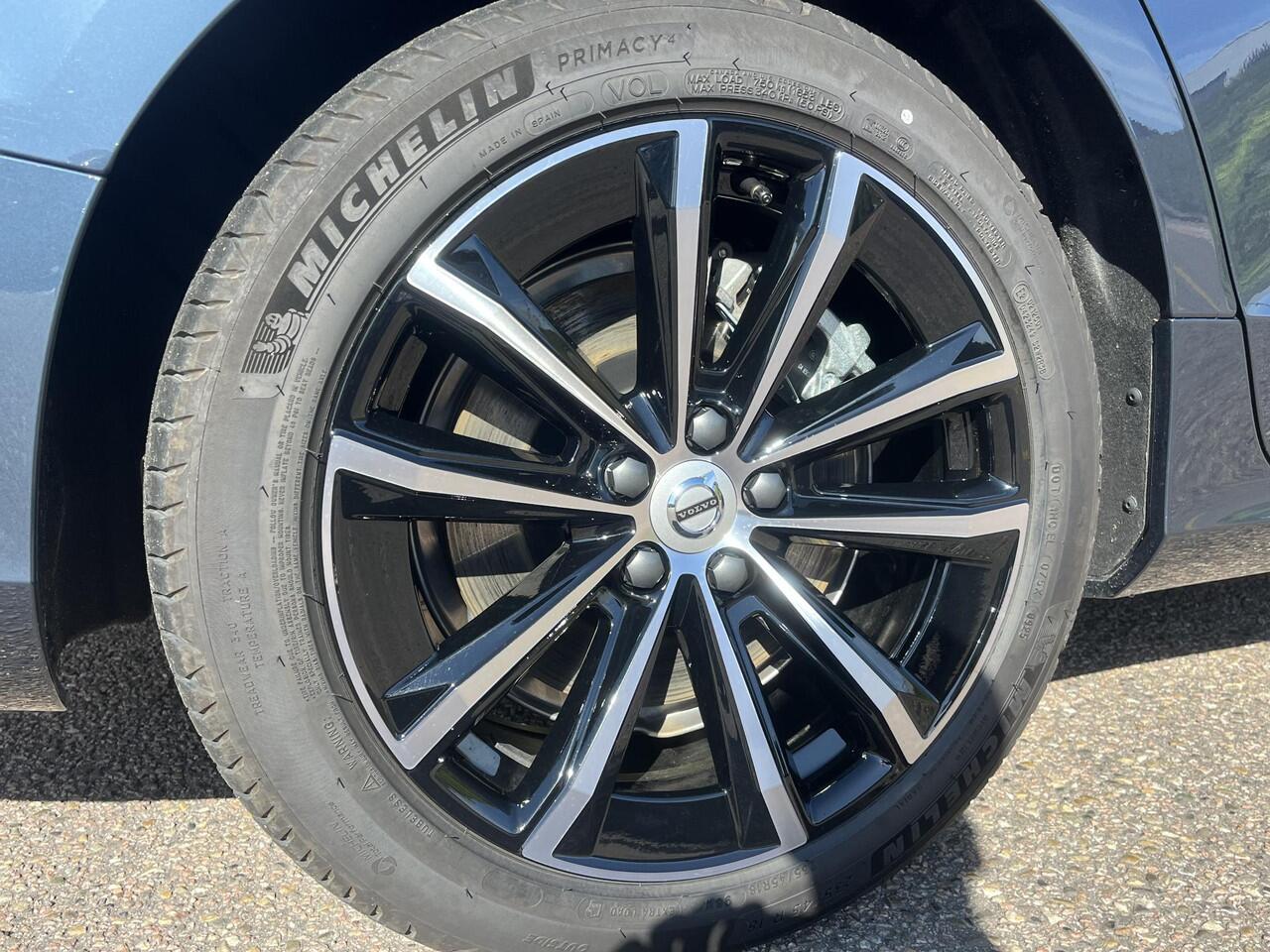 Volvo V60 T6 Plug-in hybrid AWD Plus Dark 360 Camera | Trekhaak | Pilost Assist | Elektr. stoel | H&K Audio