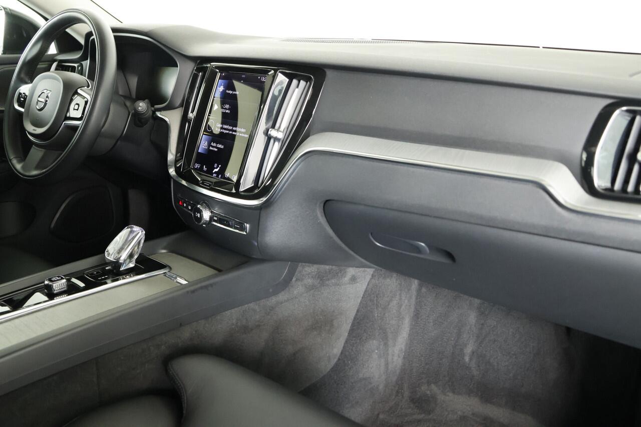 Volvo V60 2.0 B6 AWD 300 pK Inscription / Opendak / Pilot assist / HK / CarPlay