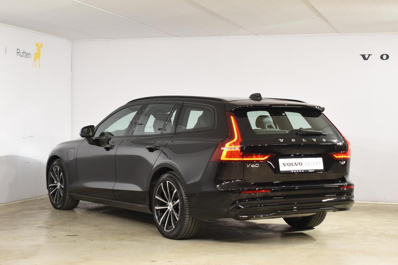 Volvo V60 T6 350PK Automaat Plug-in hybrid AWD Plus Dark / Navigatie / 360 Camera / Harman Kardon / Stuur & Stoelverwarming / LM Velgen / Trekhaak