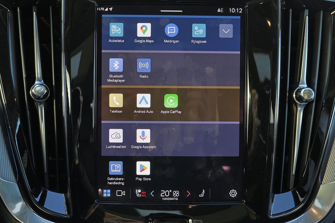 Volvo V60 B4 Plus Dark - Panorama/schuifdak - IntelliSafe Assist & Surround - 360º Camera - Harman/Kardon audio - Adaptieve LED koplampen - Verwarmde voorstoelen, stuur & achterbank - Parkeersensoren voor & achter - Elektr. bedienb. voorstoelen met geheugen - Draad