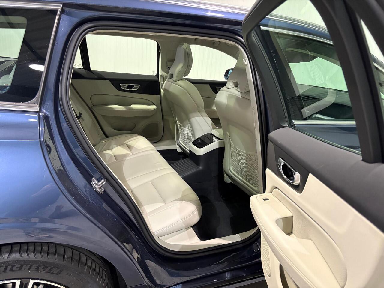 Volvo V60 T6 Aut. Plug-in Hybrid Inscription Leder ACC Panoramadak 340pk