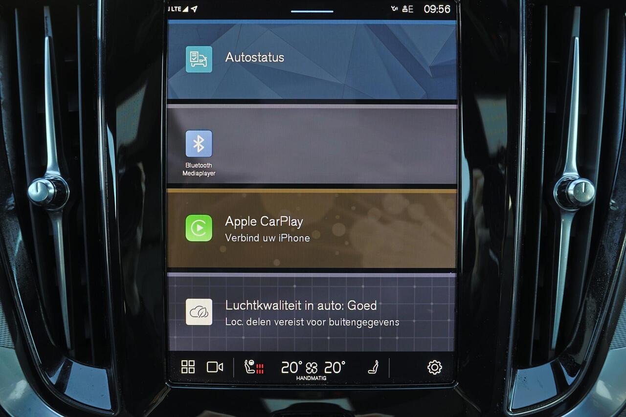 Volvo V60 T6 Recharge AWD Plus Dark - Panorama/schuifdak - IntelliSafe Assist & Surround - 360º Camera - Harman/Kardon audio - Adaptieve LED koplampen - Verwarmde voorstoelen, stuur & achterbank - Parkeersensoren voor & achter - Elektr. bedienb. voorstoelen met geh