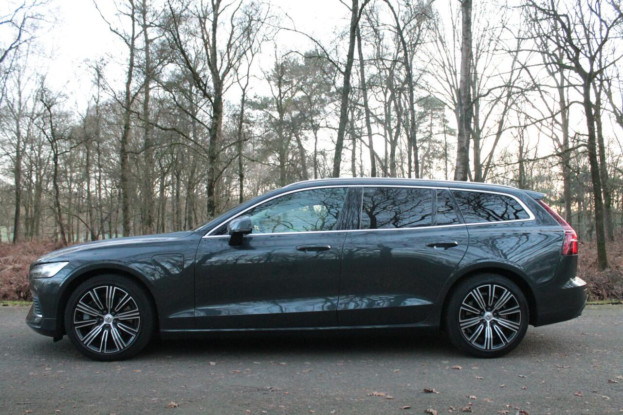 Volvo V60 2.0 T6 Twin Engine AWD Inscription | LED | Carplay | CC