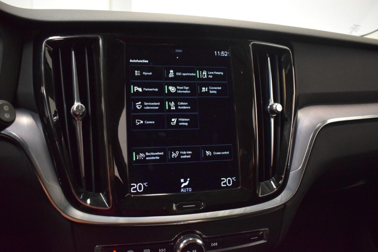 Volvo V60 2.0 B3 163pk AUT8 Momentum Business Adapt. Cruise/ Camera/ DAB/ Apple Carplay