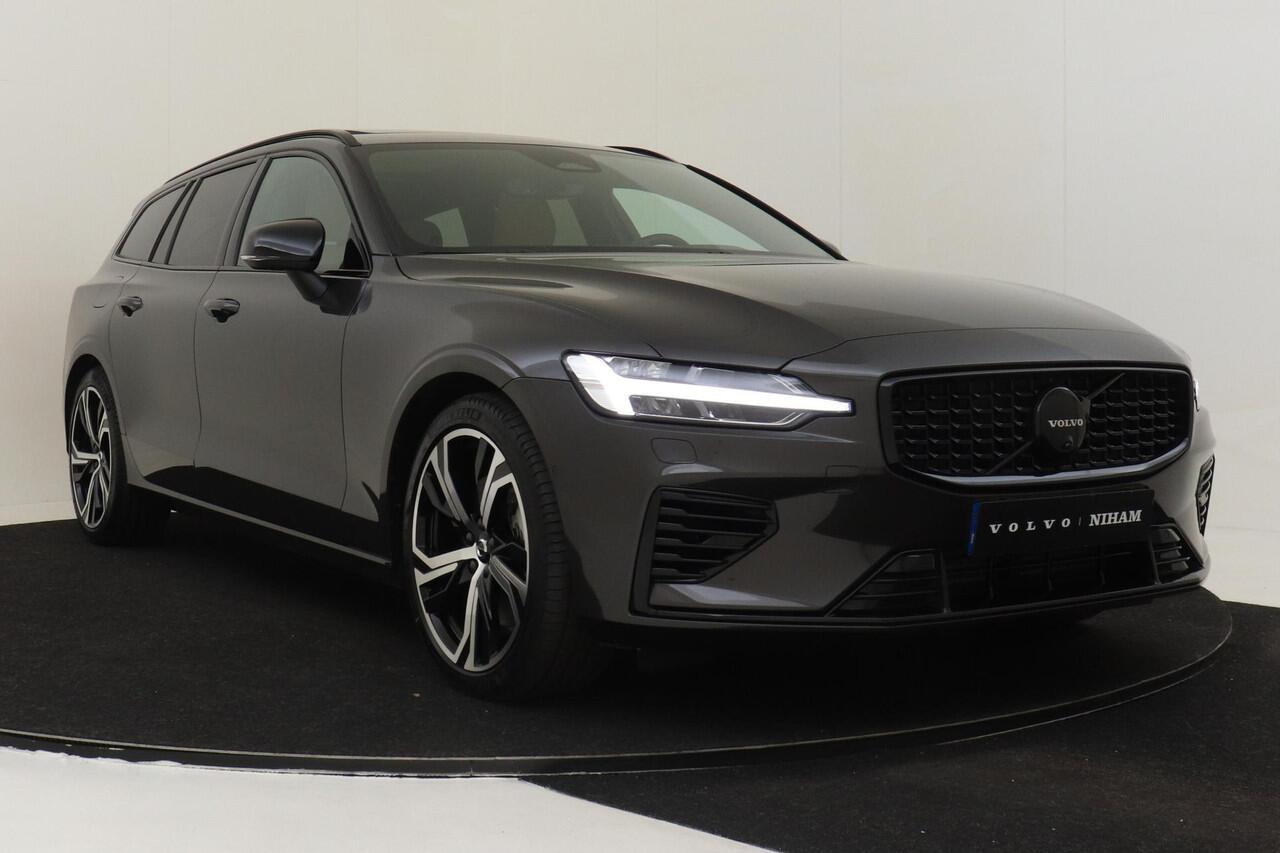 Volvo V60 T6 PLUG-IN HYBRID AWD ULTRA DARK *VOL!* -PANO.DAK|BOWERS&WILKINS|GEVENT.LEDER+MASSAGE|360°CAM|PRIVACY.GLAS|BLACK.BADGE|19"
