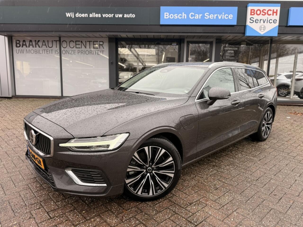 volvo-v60-2.0-t8-awd-plus-bright--