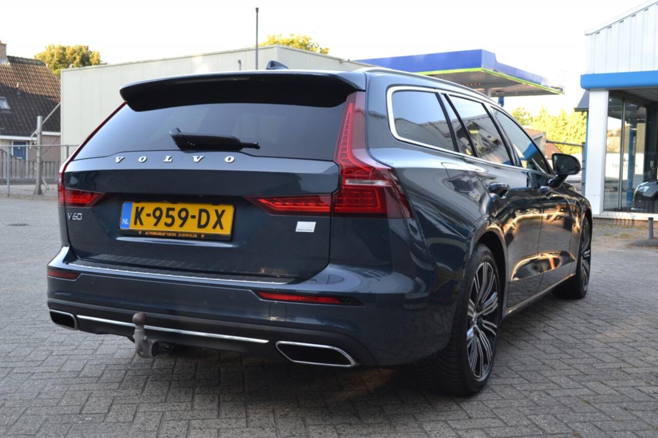 Volvo V60 2.0 T8 AWD R. R-Des.