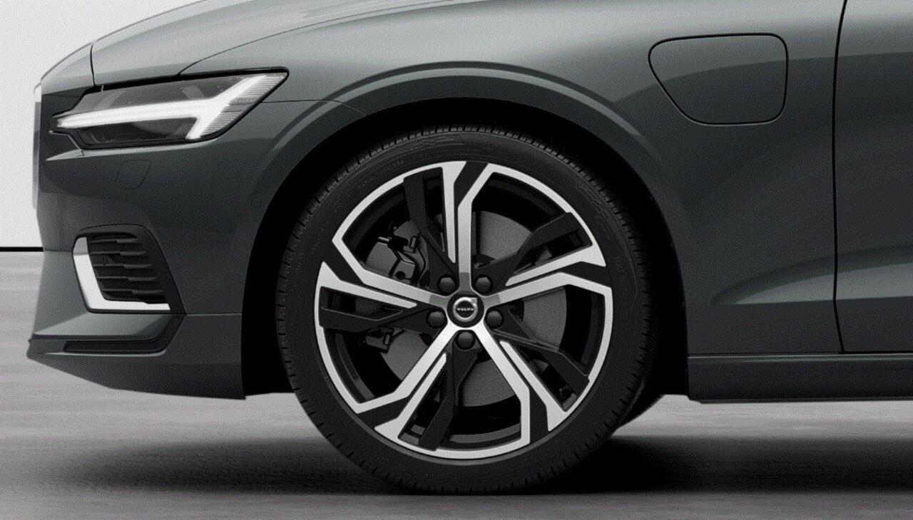 Volvo V60 T6 350PK Automaat Plug-in Hybrid AWD Ultra Bright / Navigatie / Head Up Display / 360 Camera / Harman Kardon / Panorama Dak / Massage Stoelen /